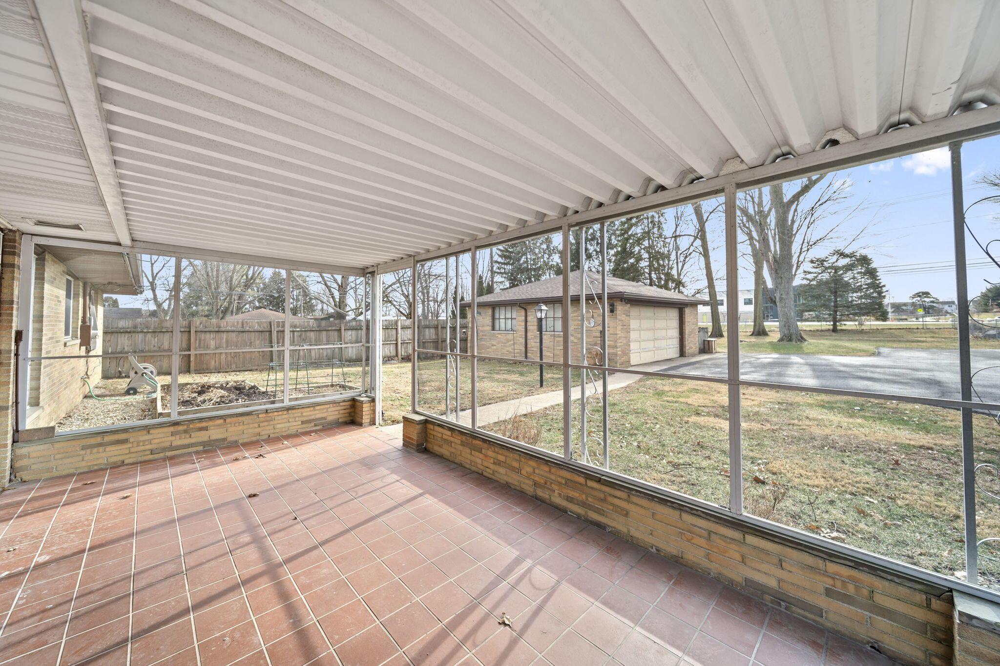 3227 Minerva Lake Road Columbus, OH 43231 - Photo 57 of 77 61-web-or-mls-DSC00186