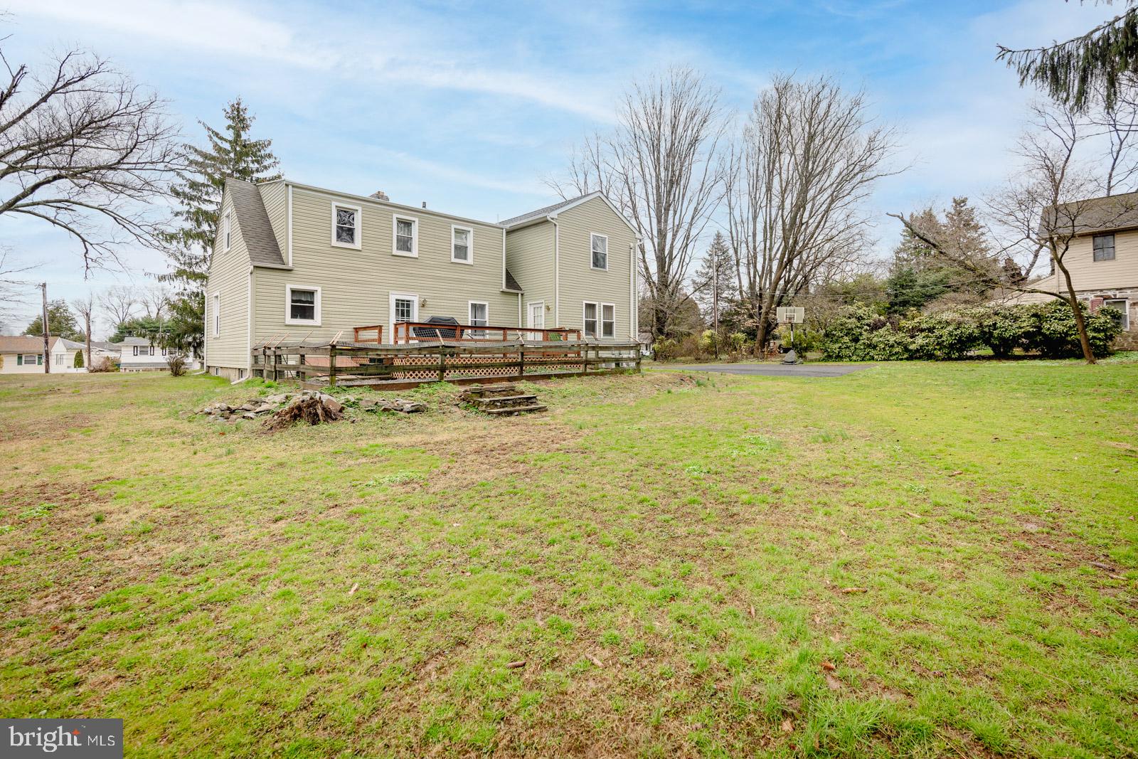 662 Welsh Road Philadelphia, PA 19115 - Photo 36 of 38
