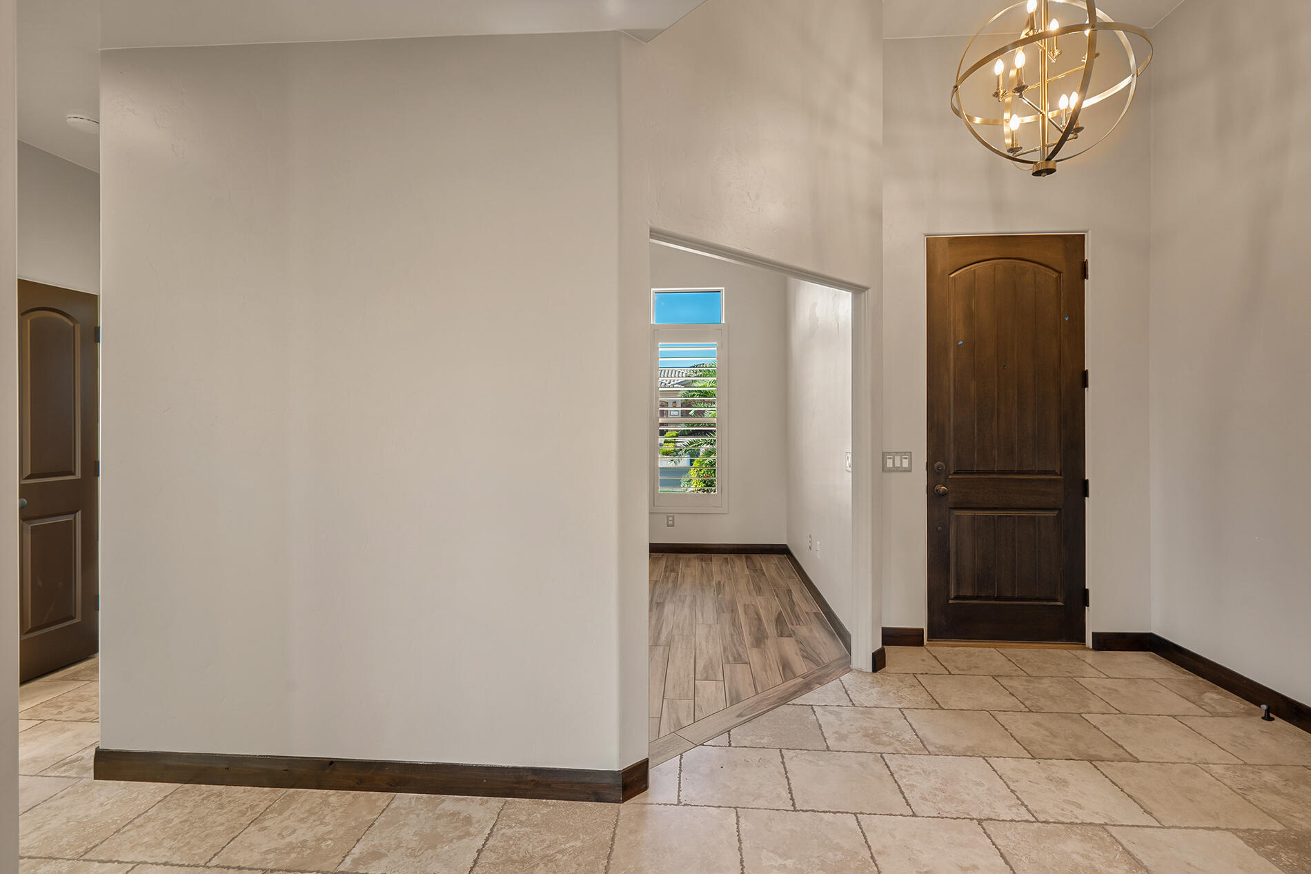 1248 West 2190 S Circle St. George, UT 84770 - Photo 9 of 73 02 Entry