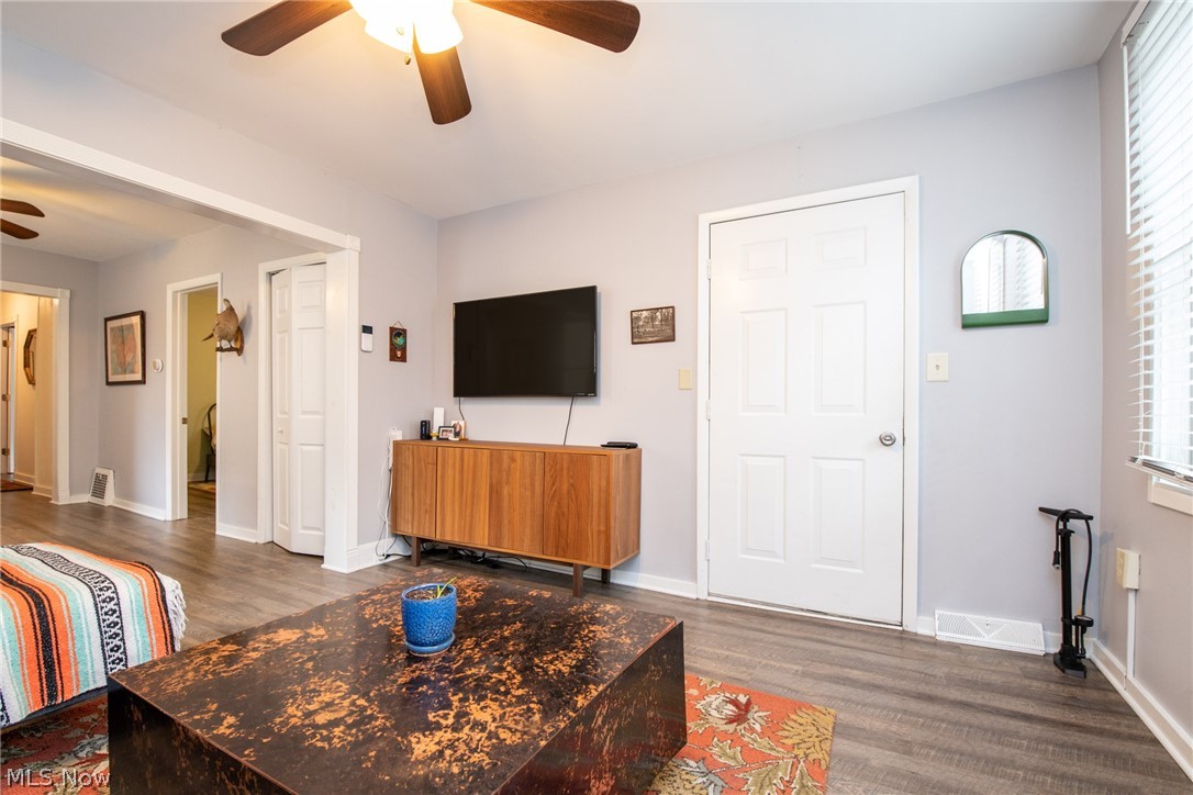 1740 Randall Road Cleveland, OH 44113 - Photo 5 of 35 Gallery Image 5