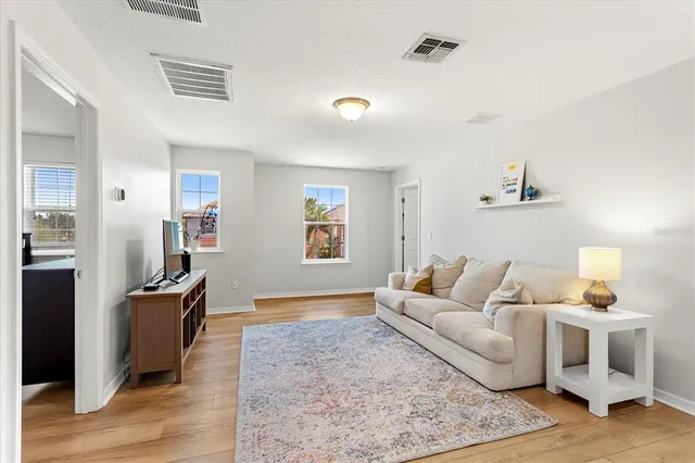 $600,000 | 15058 Sawgrass Bluff Drive, Winter Garden, FL 34787