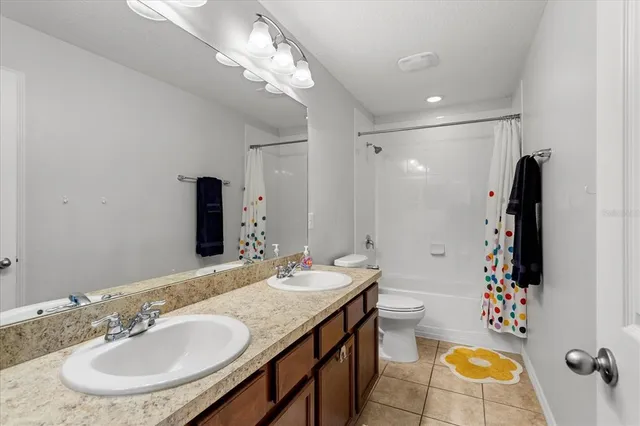 $600,000 | 15058 Sawgrass Bluff Drive, Winter Garden, FL 34787