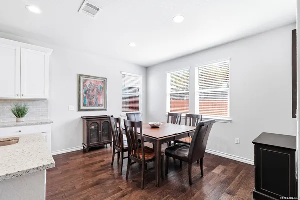 $2,300 | 5602 Chestnut Crossing, San Antonio, TX 78259
