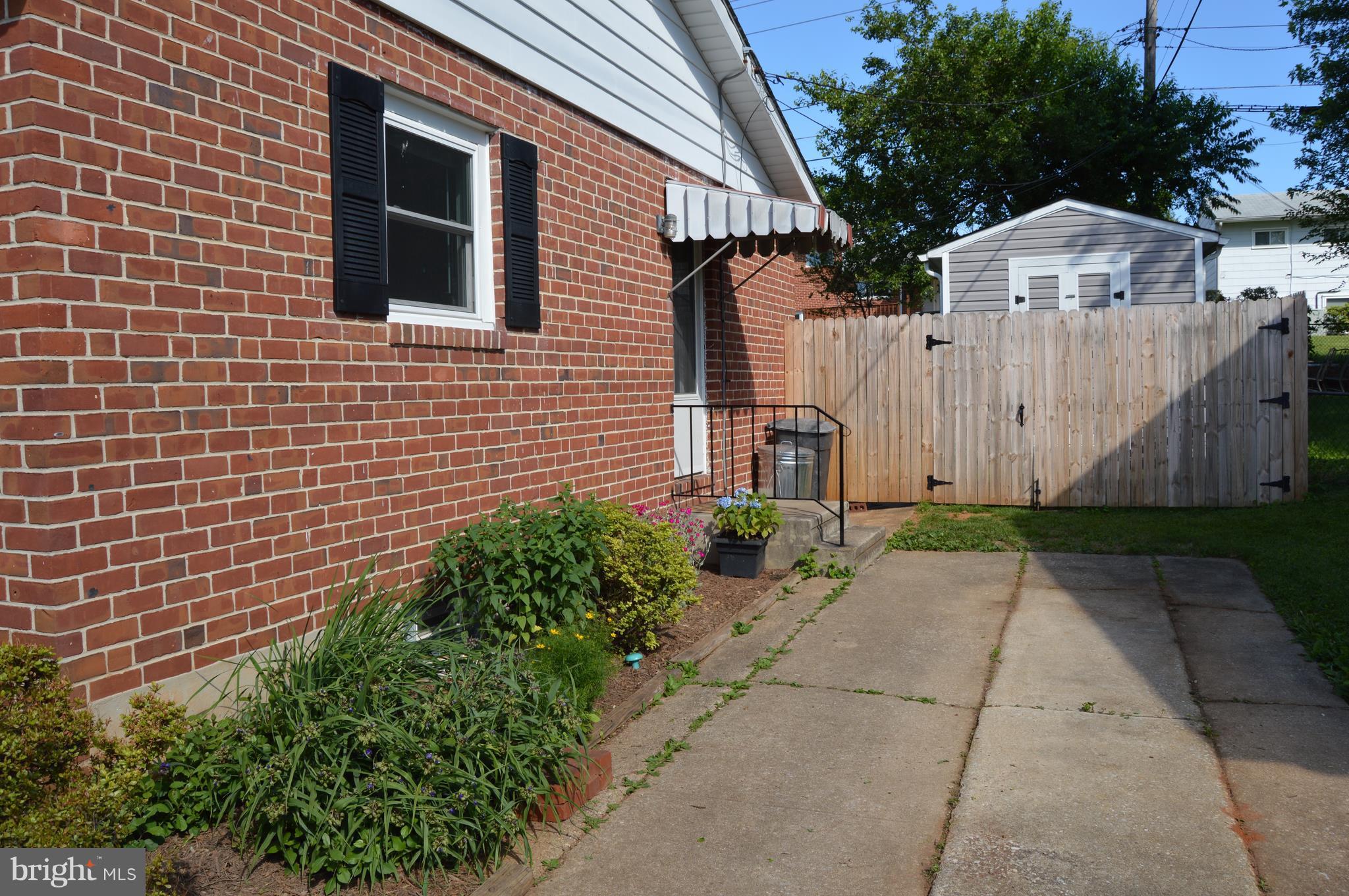 1003 Hartmont Road Catonsville, MD 21228 - Photo 27 of 29 Entry to kitchen
