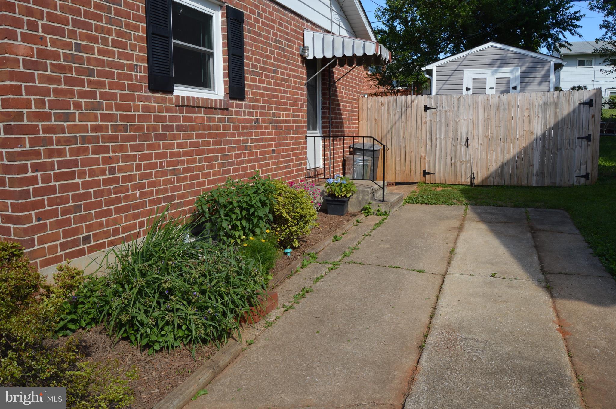1003 Hartmont Road Catonsville, MD 21228 - Photo 28 of 29 Driveway / Off Street Parking