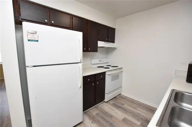 $999 | 619 Robin Road, Unit 2, Lakeland, FL 33803