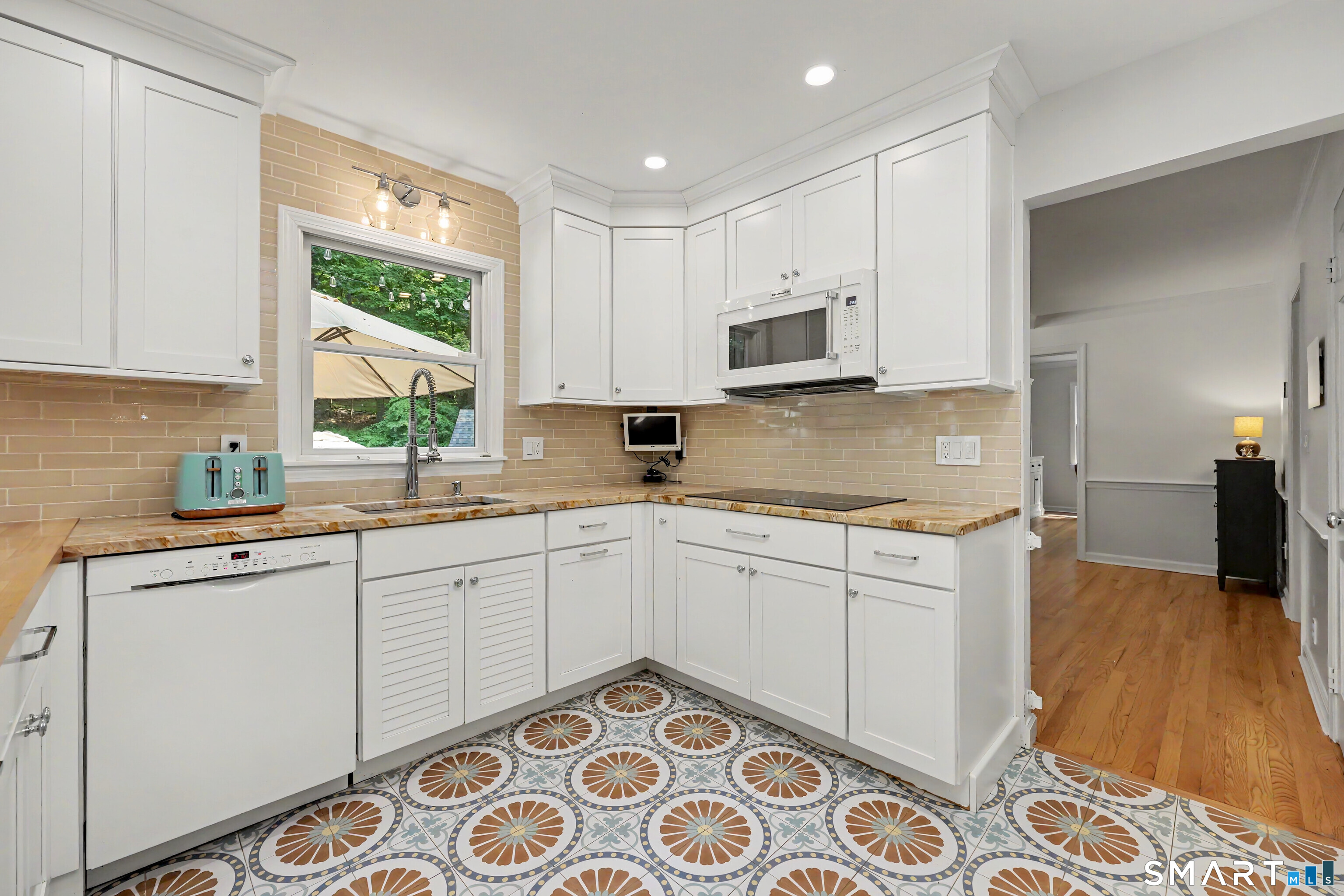 241 Mountain Road Wilton, CT 06897 - Photo 10 of 32 New Appliances