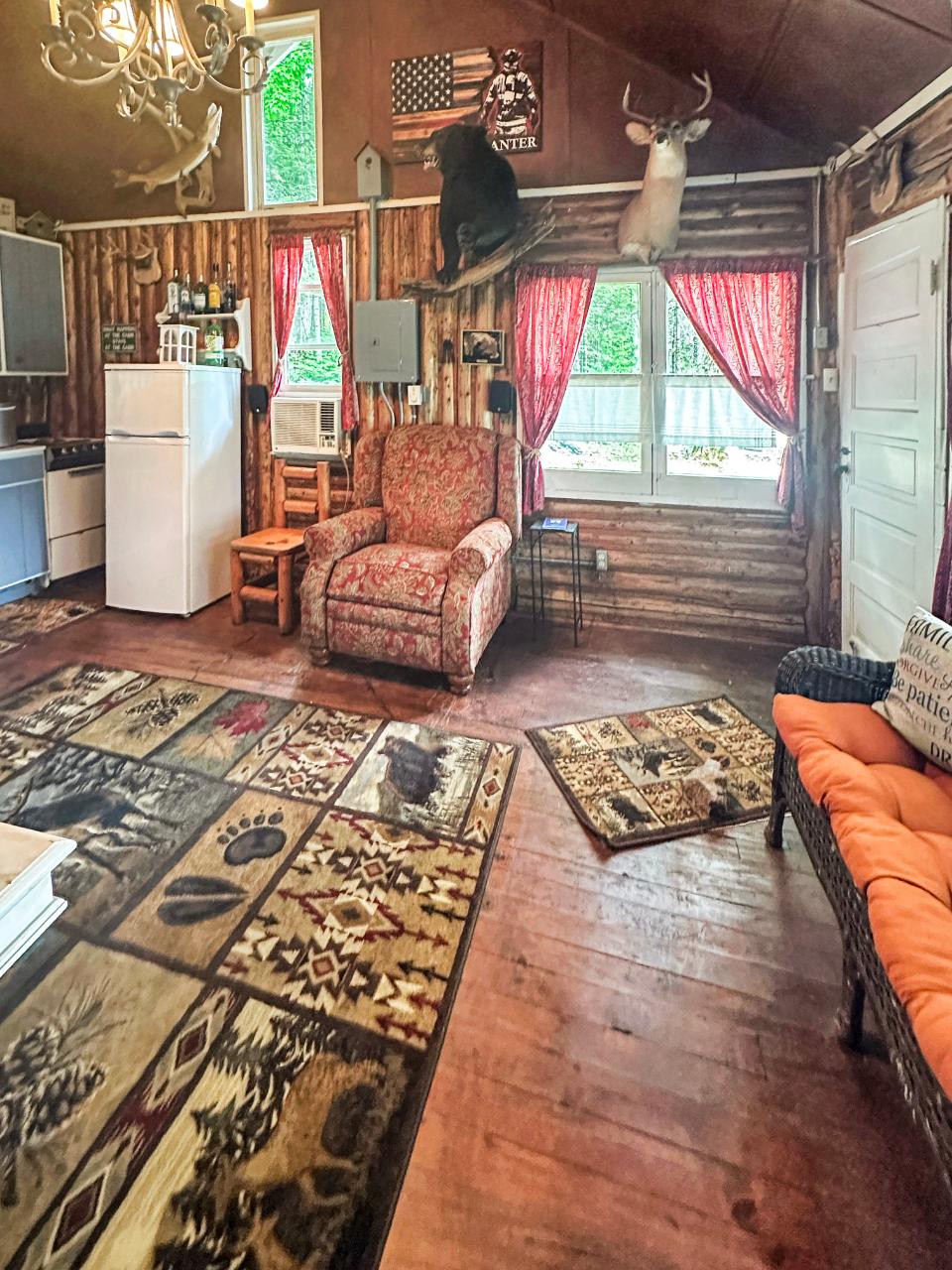 4054 Shea Road Hurley, WI 54534 - Photo 9 of 28 Gallery Image 9