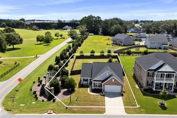 $389,900 | 301 Valley Oak Drive, Belton, SC 29627