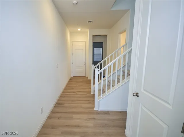 $3,690 | 552 Parkwind Lane, Las Vegas, NV 89138