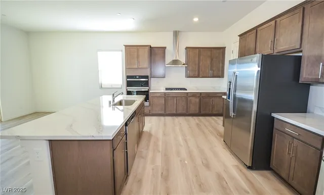 $3,690 | 552 Parkwind Lane, Las Vegas, NV 89138