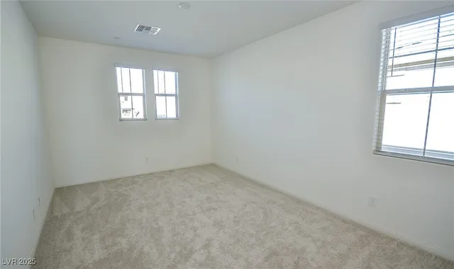 $3,690 | 552 Parkwind Lane, Las Vegas, NV 89138