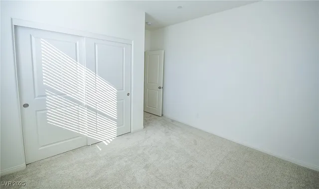 $3,690 | 552 Parkwind Lane, Las Vegas, NV 89138