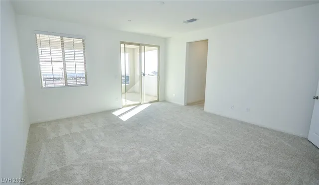 $3,690 | 552 Parkwind Lane, Las Vegas, NV 89138