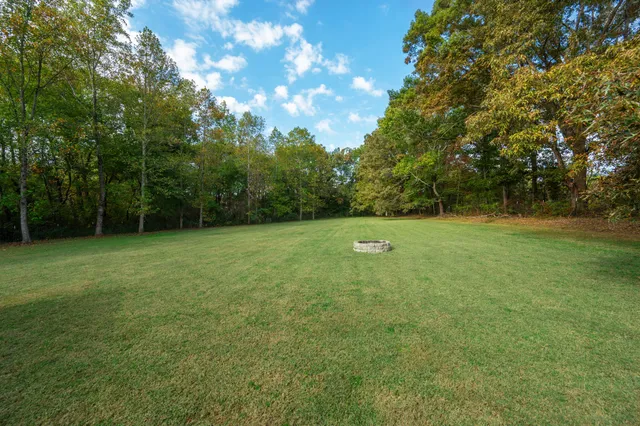 $389,900 | 221 Mckenzie Lane, Summertown, TN 38483