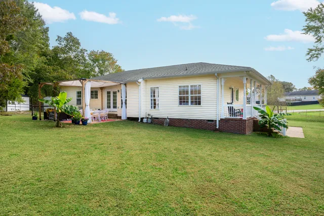 $389,900 | 221 Mckenzie Lane, Summertown, TN 38483