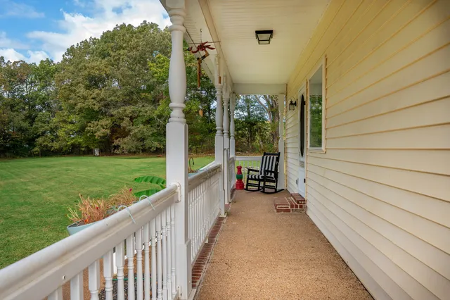 $389,900 | 221 Mckenzie Lane, Summertown, TN 38483