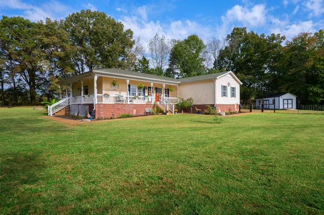 front view of house with a yard
