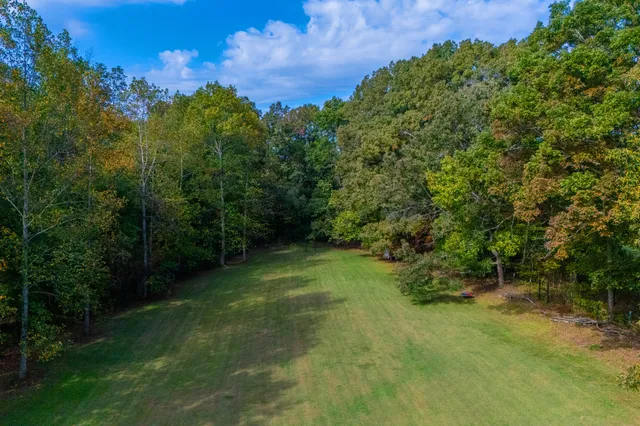 $389,900 | 221 Mckenzie Lane, Summertown, TN 38483