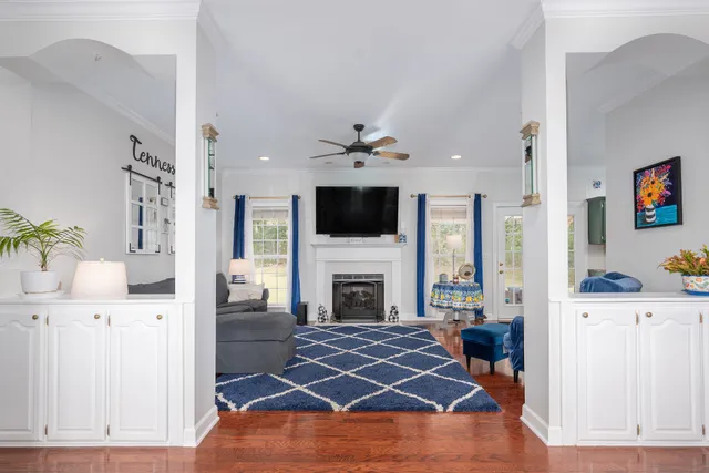 $389,900 | 221 Mckenzie Lane, Summertown, TN 38483