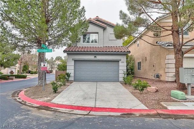$2,200 | 9909 Calabasas Avenue, Las Vegas, NV 89117