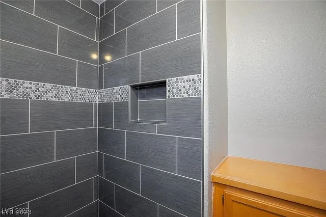 $2,200 | 9909 Calabasas Avenue, Las Vegas, NV 89117