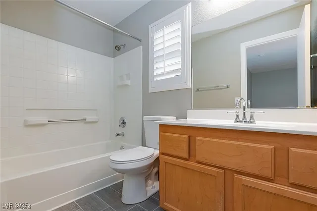 $2,200 | 9909 Calabasas Avenue, Las Vegas, NV 89117