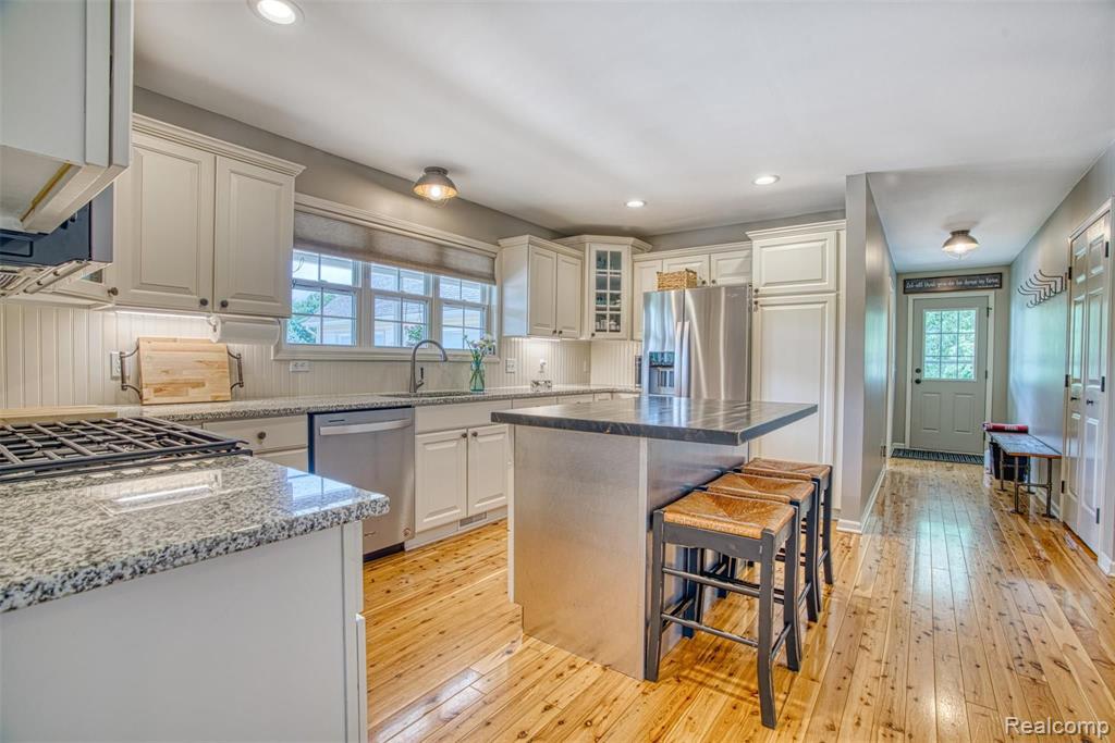 7016 West Lange Road Fowlerville, MI 48836 - Photo 16 of 61 Gallery Image 16