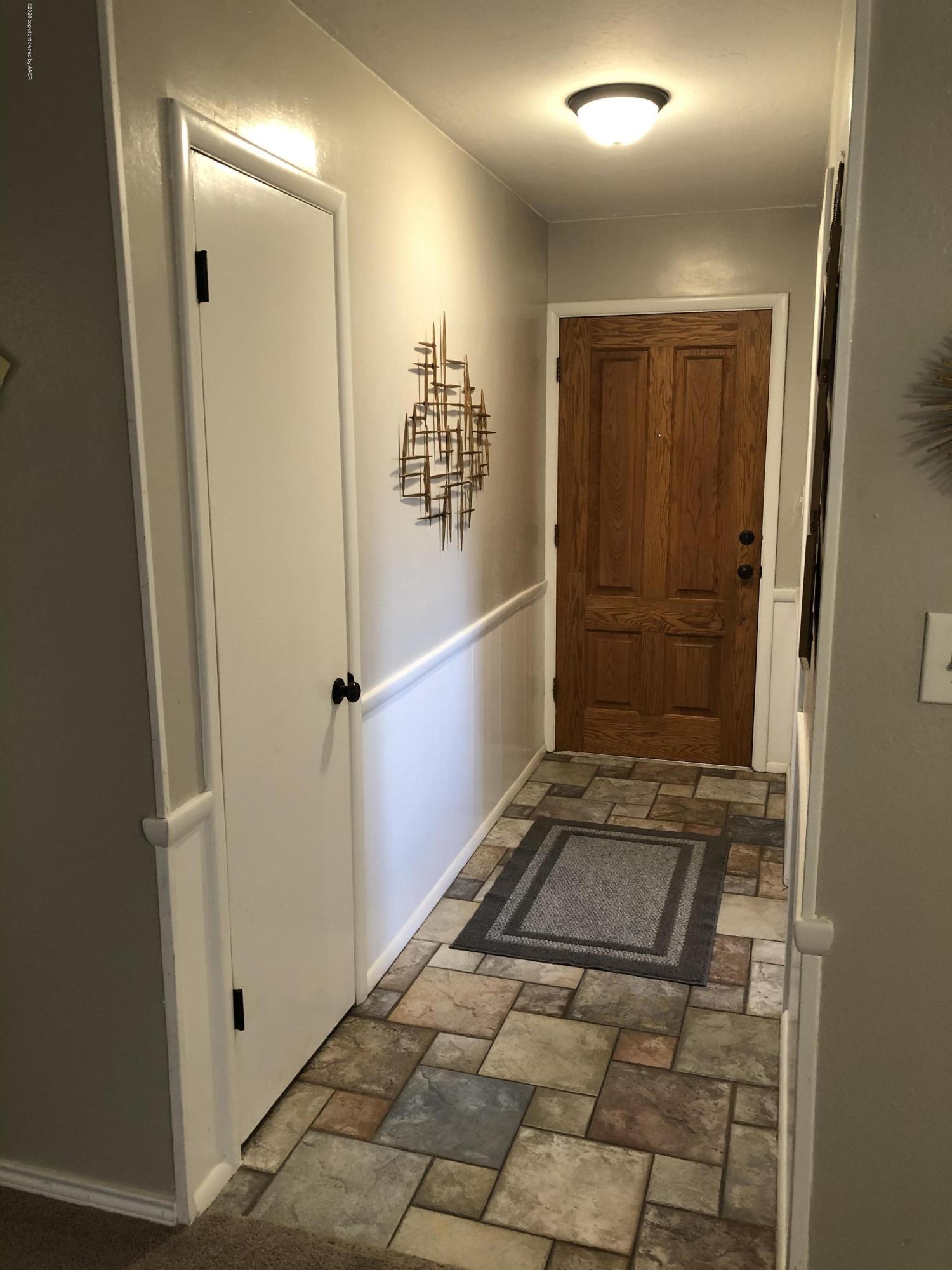 6219 Hanson Road Amarillo, TX 79106 - Photo 8 of 27 34ED702A-DAE8-40AD-BADD-18562BB41312