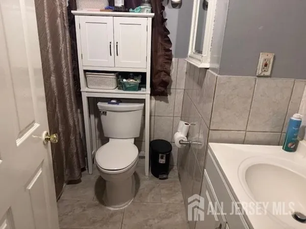 $630,000 | 130 Catalpa Avenue, Perth Amboy, NJ 08861
