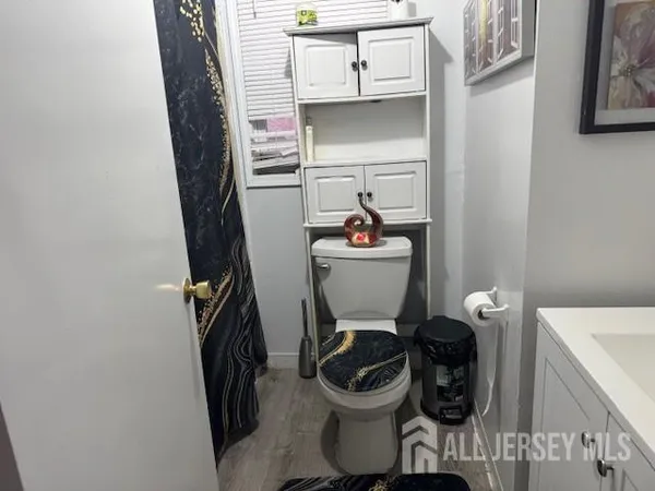 $630,000 | 130 Catalpa Avenue, Perth Amboy, NJ 08861