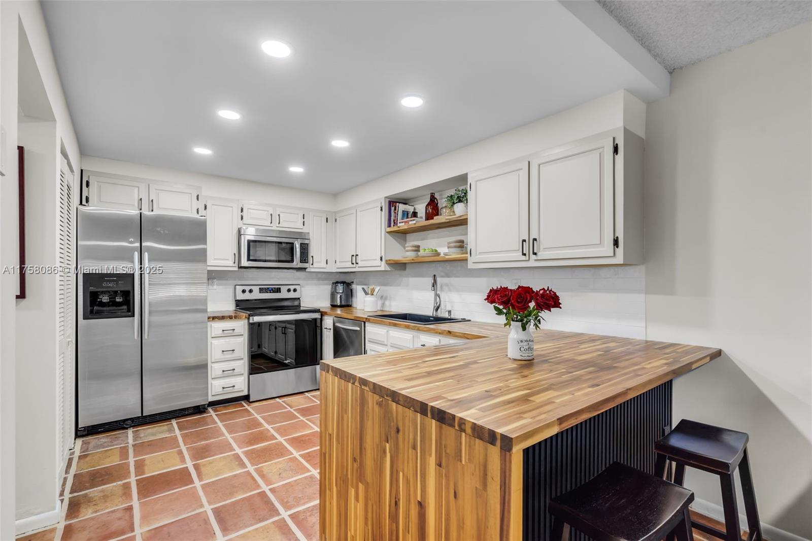6421 Southwest 116th Court, Unit A Miami, FL 33173 - Photo 12 of 34