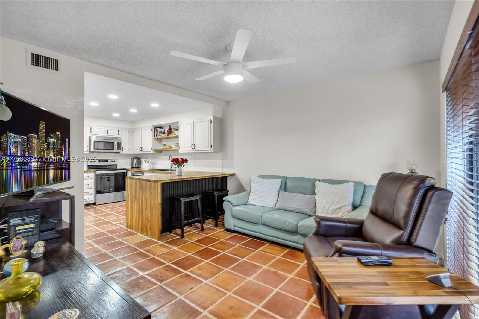 6421 Southwest 116th Court, Unit A Miami, FL 33173 - Photo 10 of 34