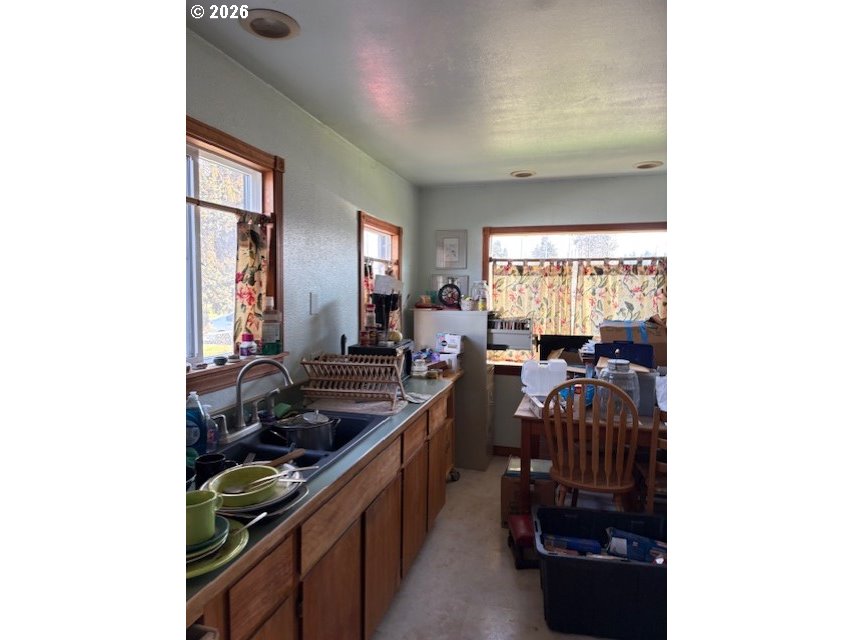 1405 Baker Street Northeast Salem, OR 97301 - Photo 6 of 19