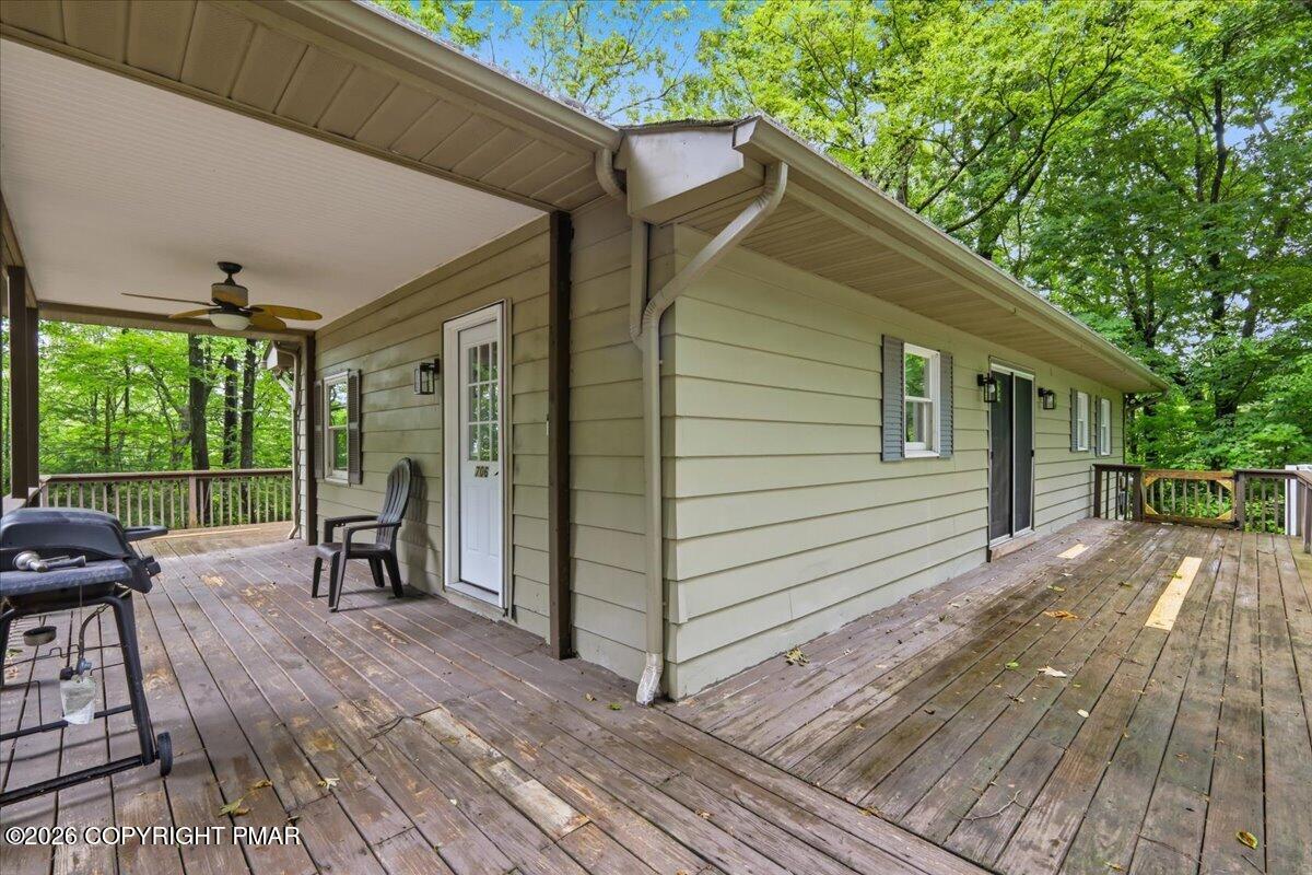 706 Foxtown Hill Road Stroudsburg, PA 18360 - Photo 27 of 34 Side/ Back Deck
