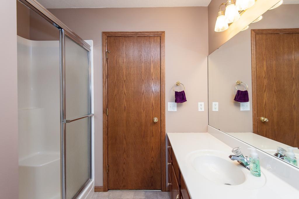 1015 34th Street Northwest Rochester, MN 55901 - Photo 14 of 27