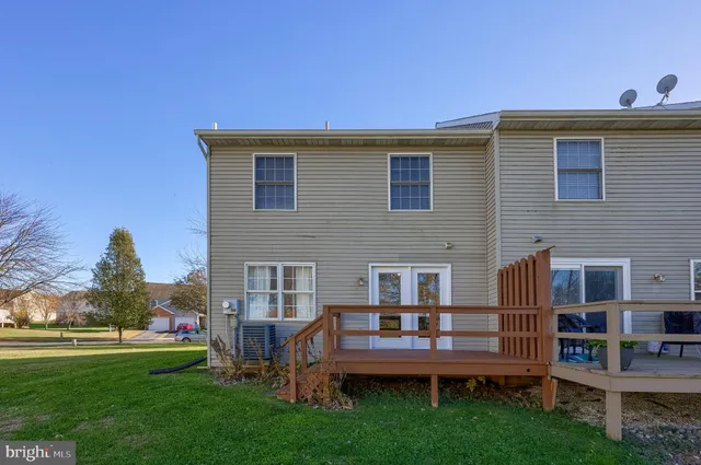 $325,000 | 4003 Parkside Court, Mount Joy, PA 17552