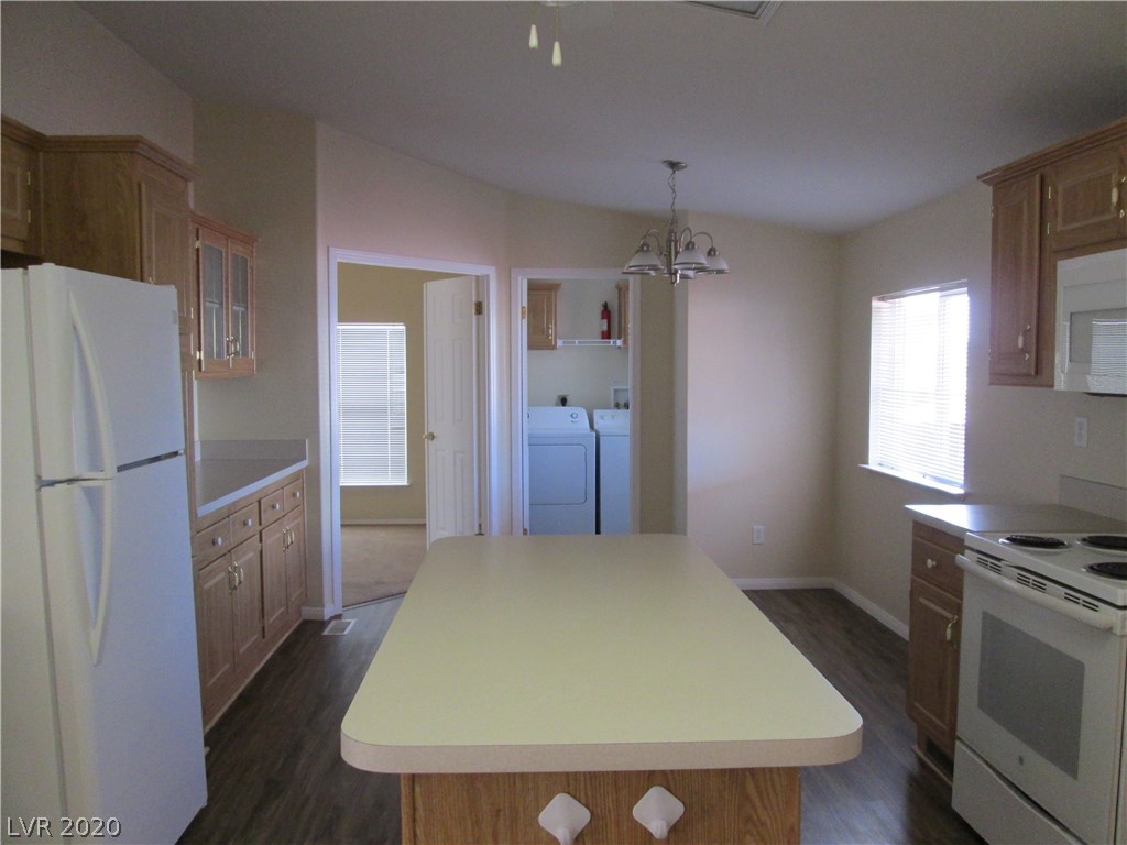 390 Blosser Ranch Pahrump, NV 89060 - Photo 7 of 26 Gallery Image 7