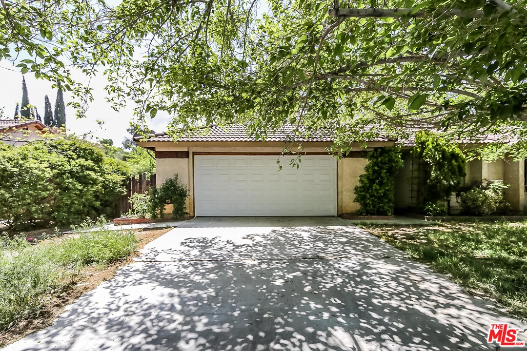 1334 Kings Road Palmdale, CA 93551 - Photo 1 of 17