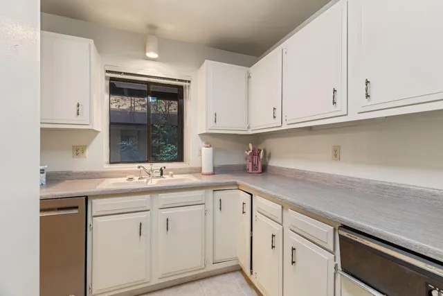 $440,000 | 200 P Street, Unit E11, Sacramento, CA 95814