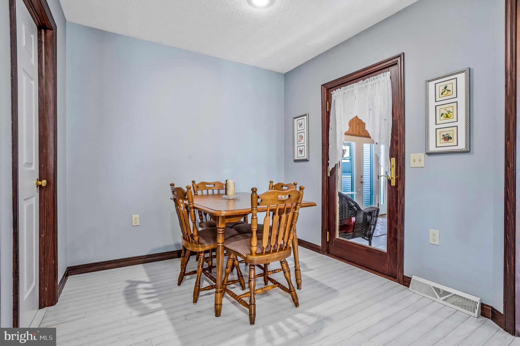 45 Royal Road Lebanon, PA 17042 - Photo 8 of 34 Gallery Image 8