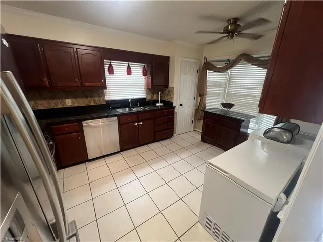 $1,500 | 903 Park Pl Drive, Unit E, Kernersville, NC 27284