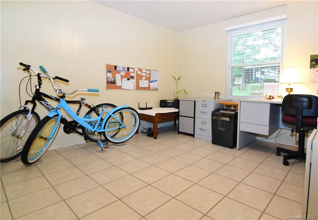 4190 McGee Point Road Terrell, NC 28682 - Photo 9 of 24 Gallery Image 9