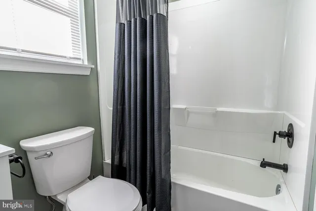 $2,150 | 95 New Freedom Road, Unit H1, Clementon, NJ 08021