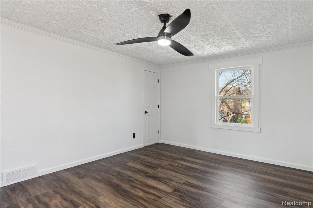14544 Ashton Road Detroit, MI 48223 - Photo 22 of 40