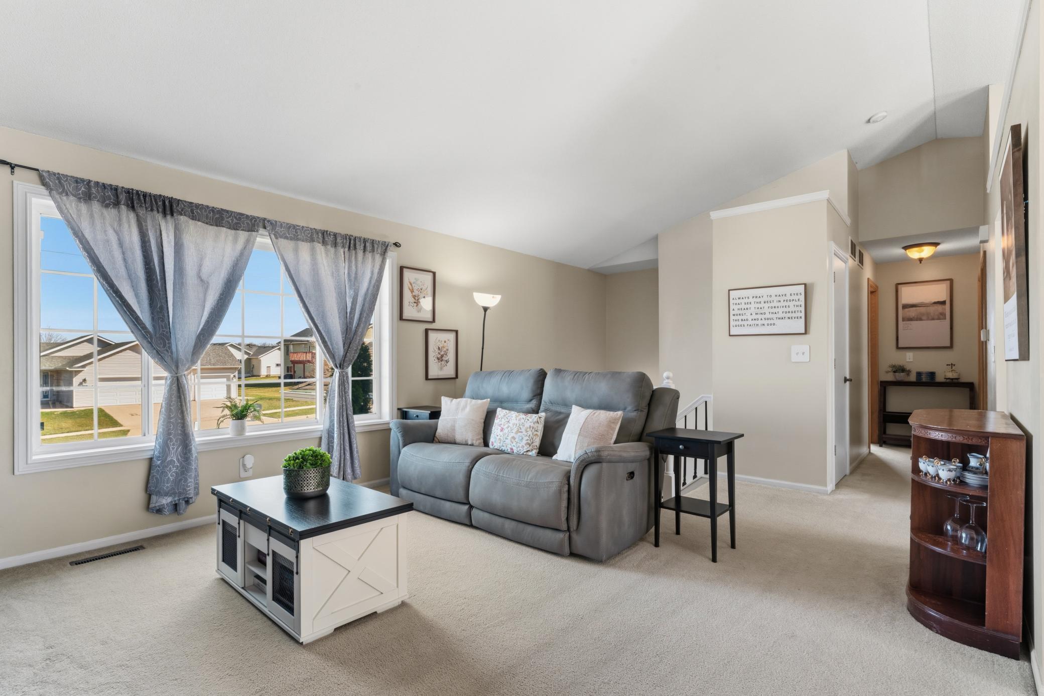 604 4th Street Northeast Byron, MN 55920 - Photo 11 of 41