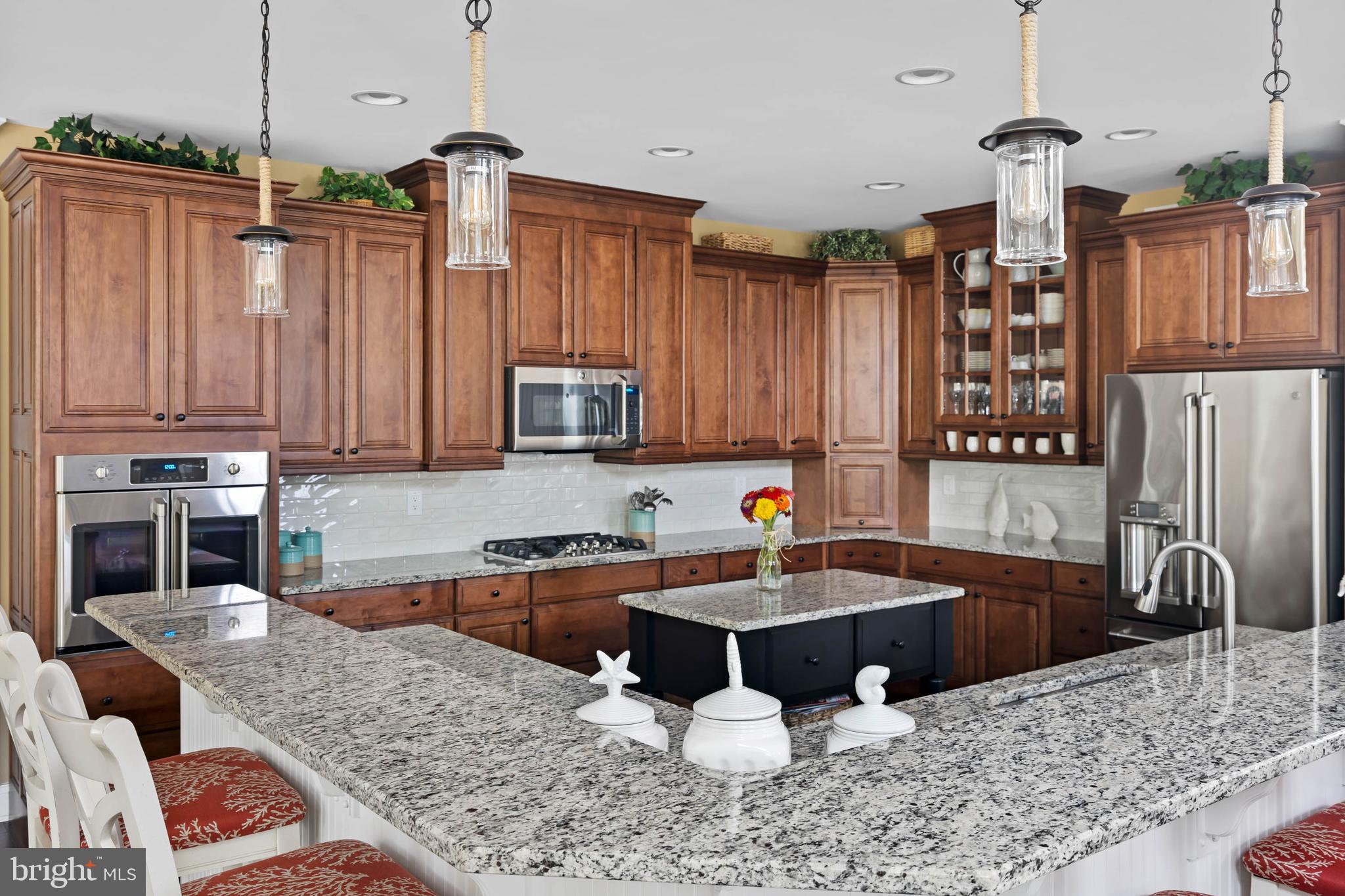37095 Sheepscot Road Lewes, DE 19958 - Photo 18 of 54 Kitchen Wellborn Maple Cabinets