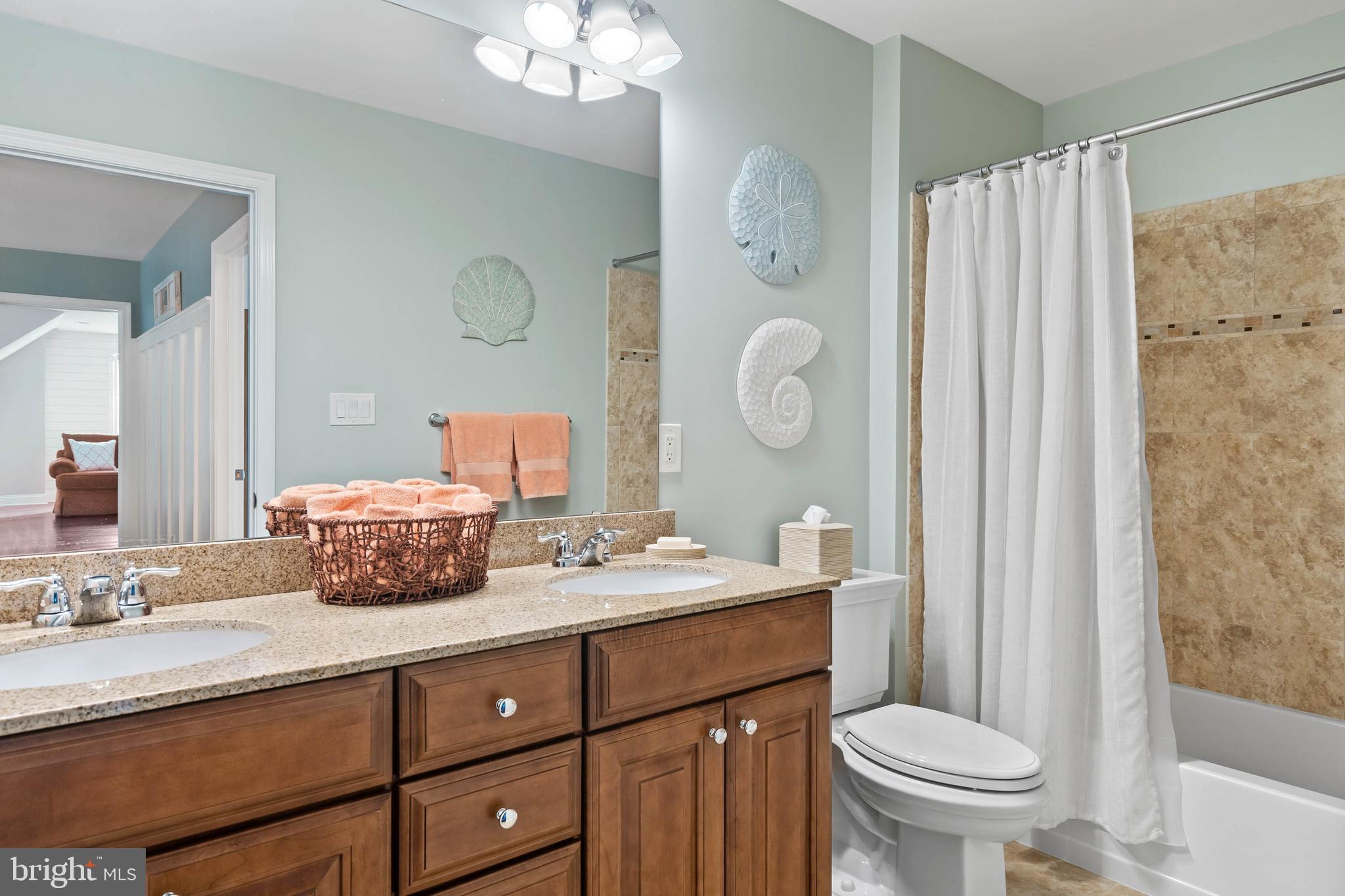 37095 Sheepscot Road Lewes, DE 19958 - Photo 34 of 54 Upstairs Main Bathroom