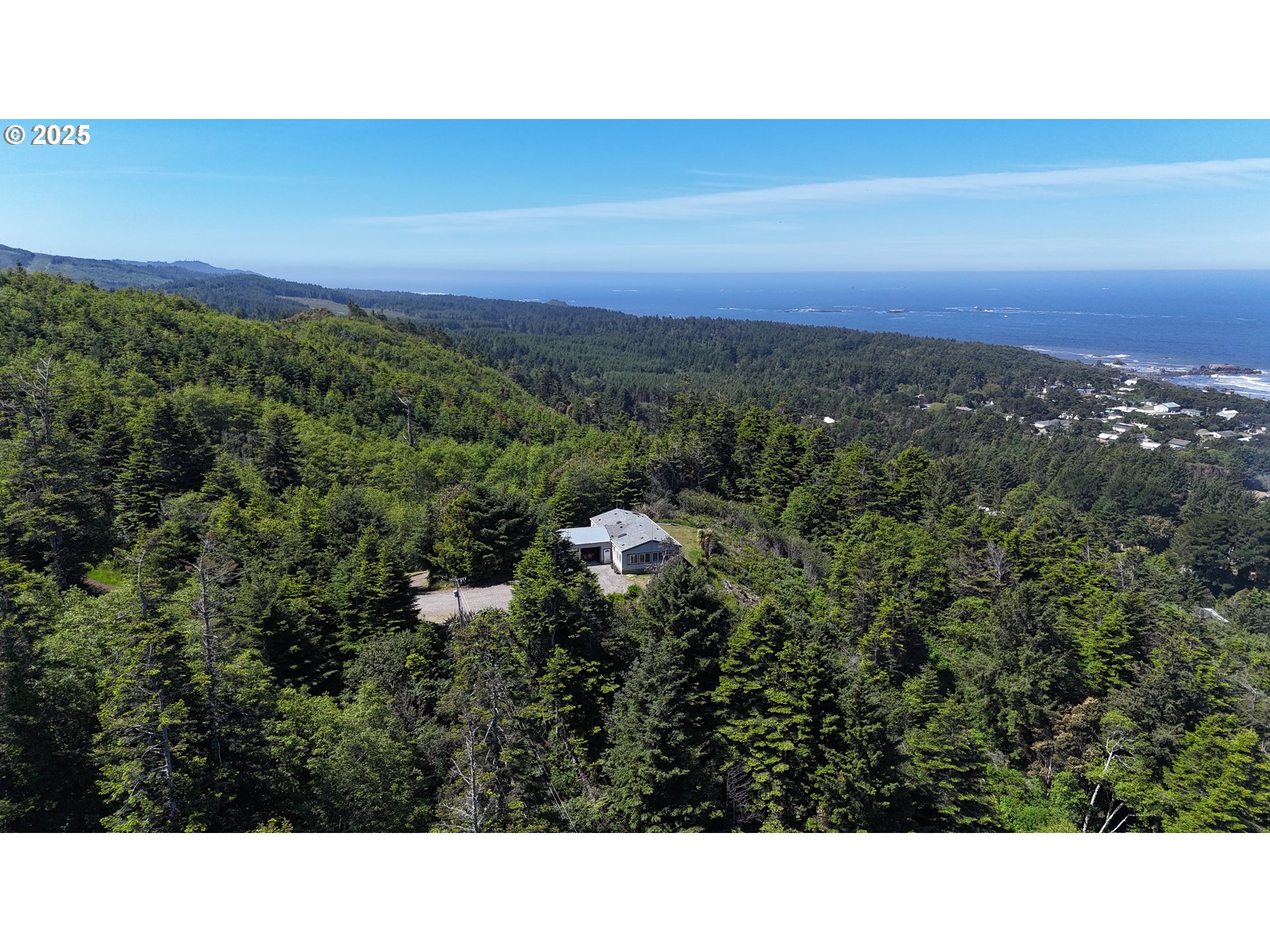 94760 Adams Hill Road Gold Beach, OR 97444 - Photo 11 of 47