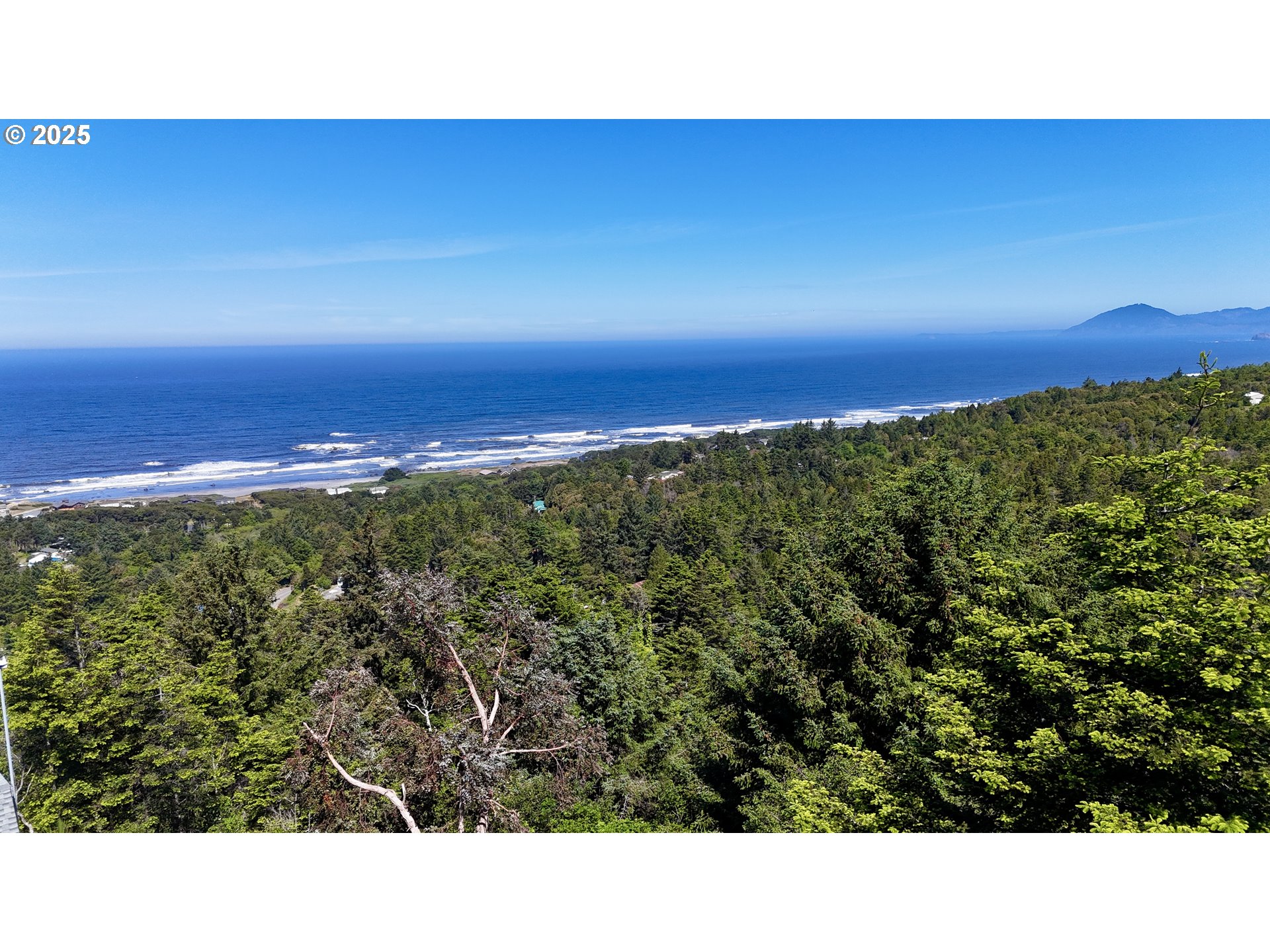 94760 Adams Hill Road Gold Beach, OR 97444 - Photo 2 of 47 View